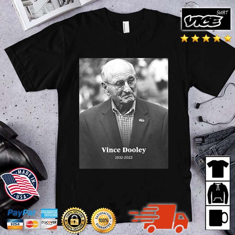 Legendary Georgia Football Coach Vince Dooley Has Died At Age Of 90 Rest In Peace Shirt