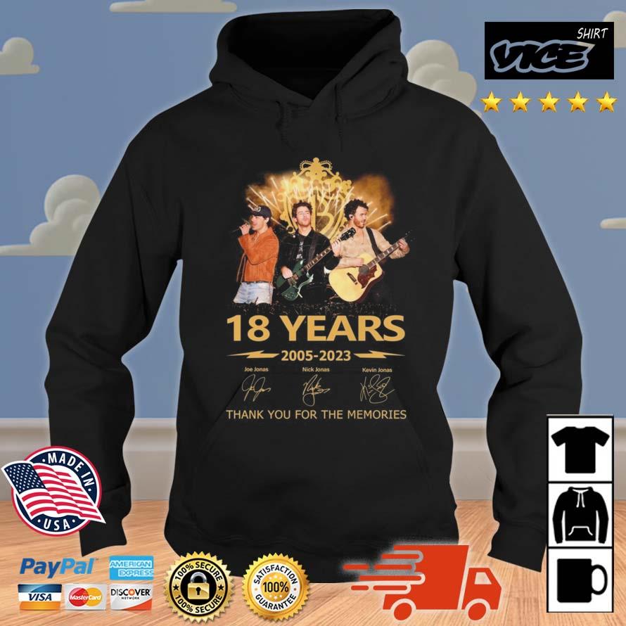 The Jonas Brothers 18 Years 2005 – 2023 Thank You For The Memories Signatures Shirt Hoodie